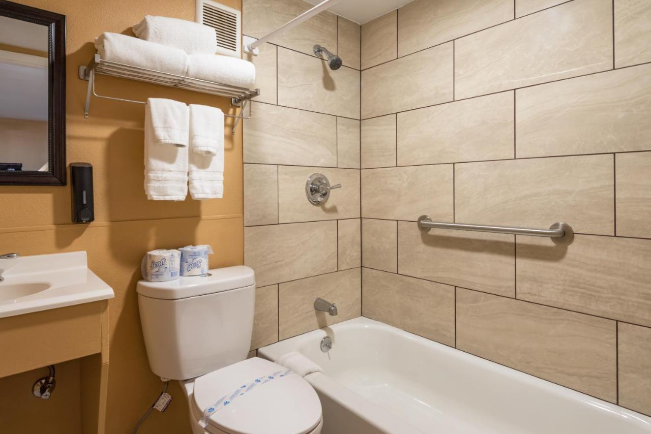 פורקס Town Motel מראה חיצוני תמונה