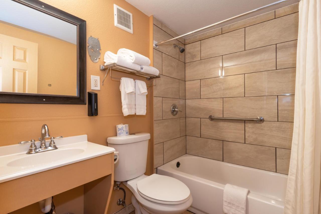 פורקס Town Motel מראה חיצוני תמונה