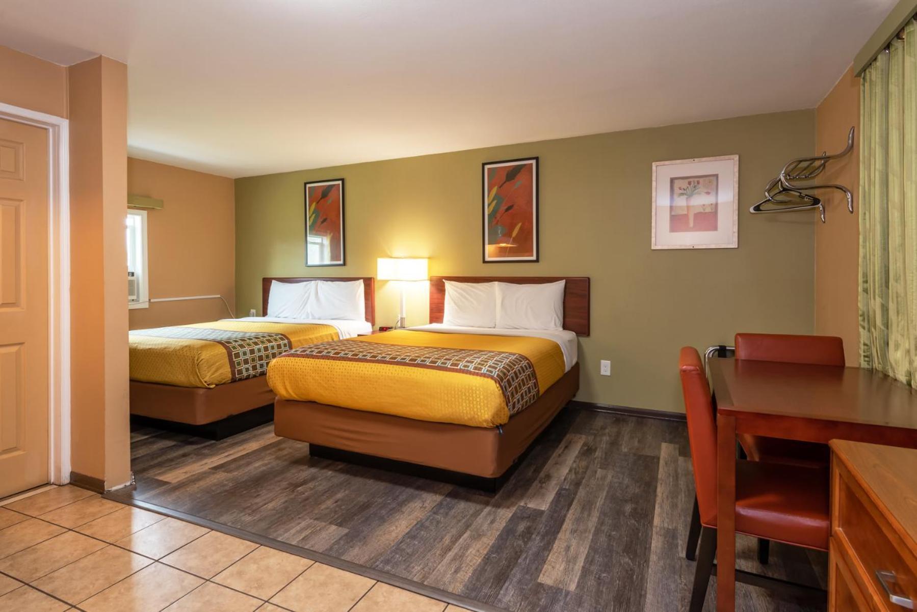 פורקס Town Motel מראה חיצוני תמונה