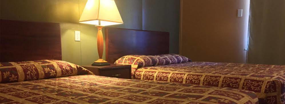 פורקס Town Motel מראה חיצוני תמונה