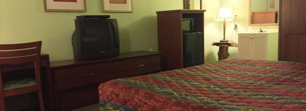 פורקס Town Motel מראה חיצוני תמונה